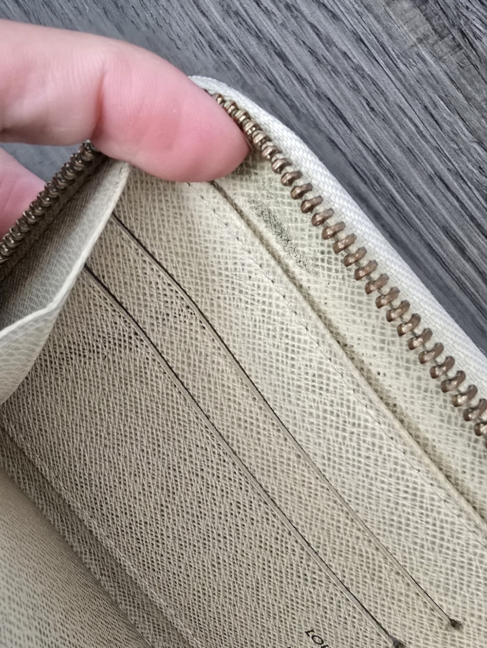 Louis Vuitton Damier Azur Zip Wallet - Picture 13 of 15